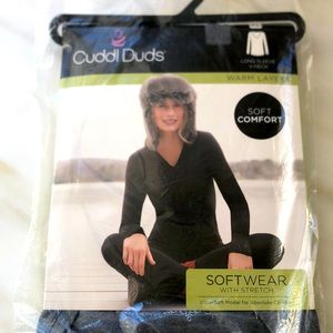 Long sleeve v-neck under layer. Heather grey. XL